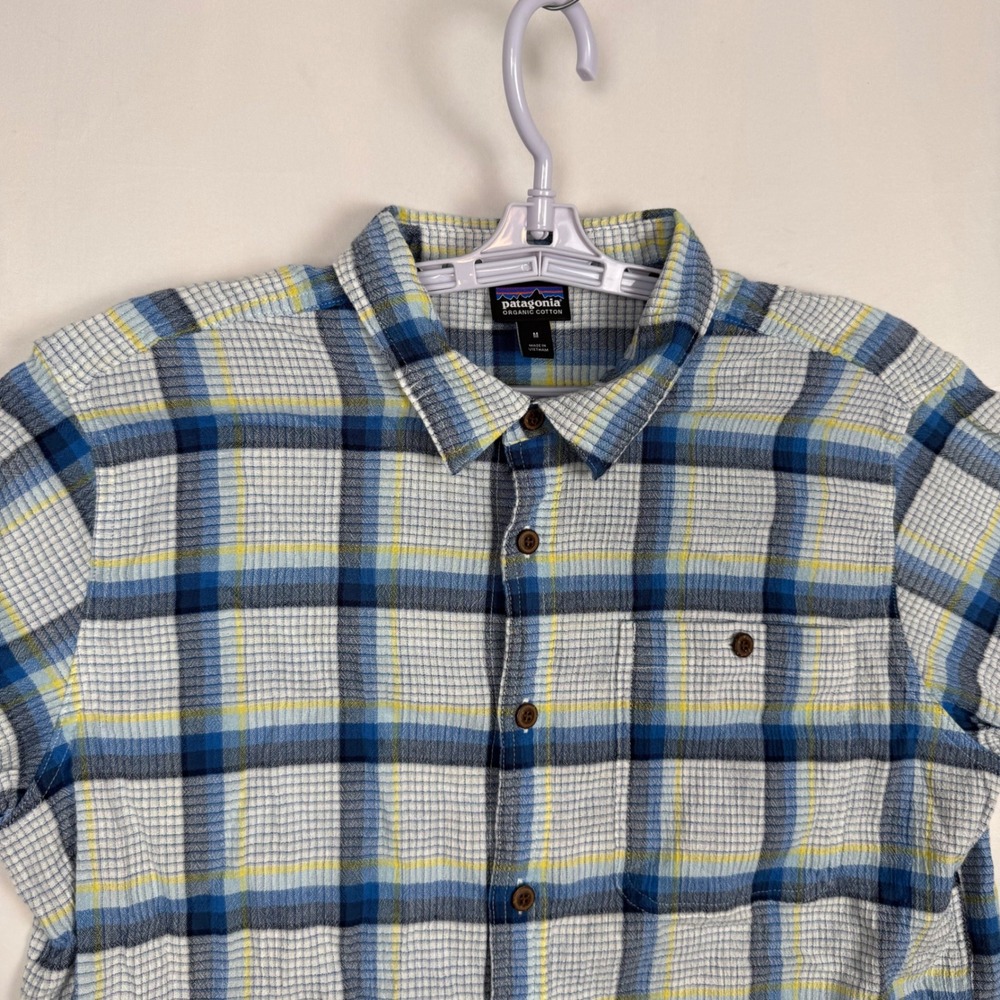 Patagonia Mens Medium Blue Plaid Organic Cotton Short Sleeve Button Down Shirt